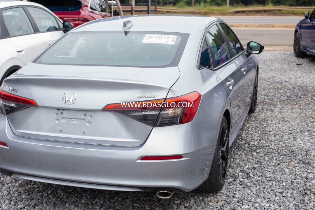 Honda Civic 2022 Sport Engine: 2.0L 4-Cyl, 158hp, 138 lb-ft torque, CVT, FWD, ECON/Normal/Sport modes View 9