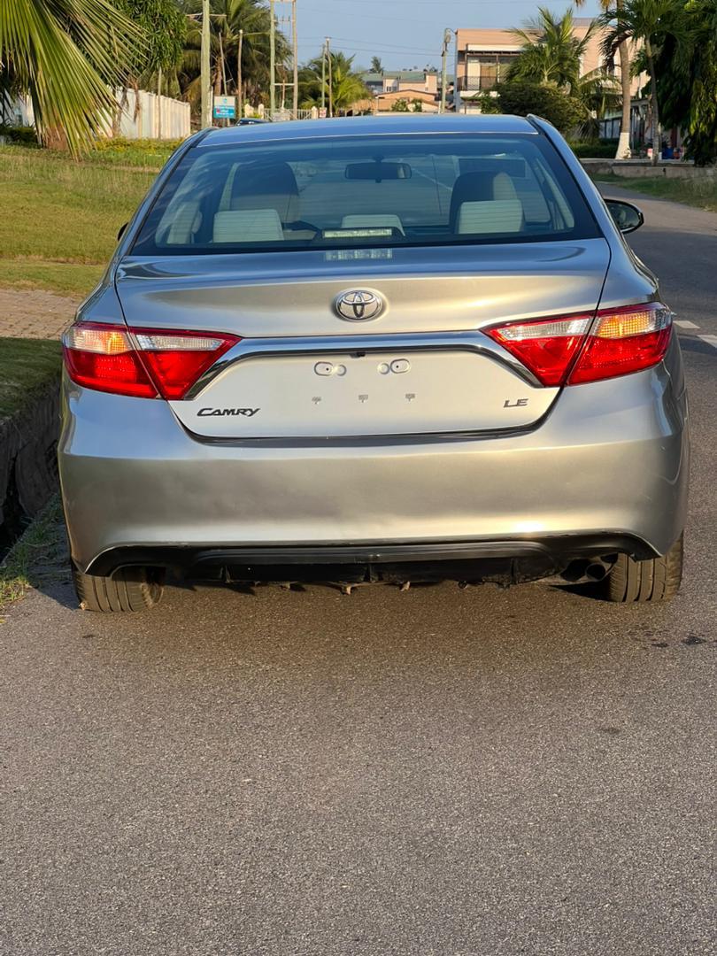 Toyota Camry 240, 2015 Sedan, Front-Wheel Drive (FWD)