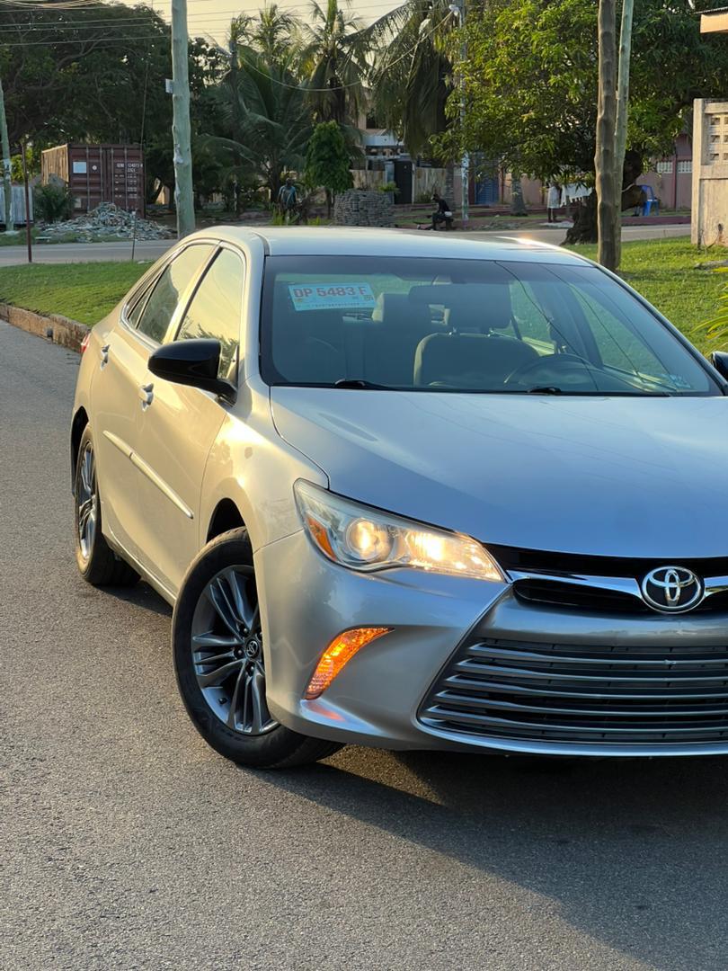 Toyota Camry 240, 2015 Sedan, Front-Wheel Drive (FWD) View 2